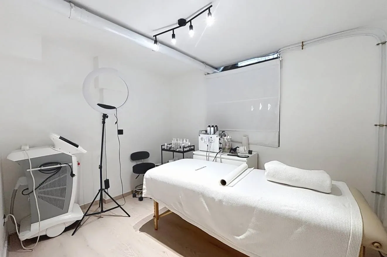 Institut esthétique haut de gamme à remettre – Quartier Louise