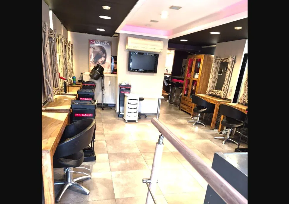 Salon coiffure et esthétique | 55 ans d’activité | Clientèle fidèle