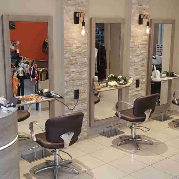 Salon de coiffure mixte | 6 postes coiffure | murs à vendre