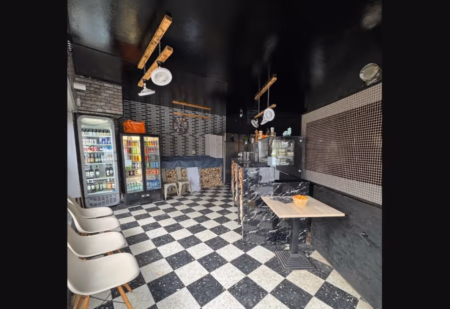 Pizzeria authentique 🇮🇹 | 80 m2 + terrasse | Quartier premium