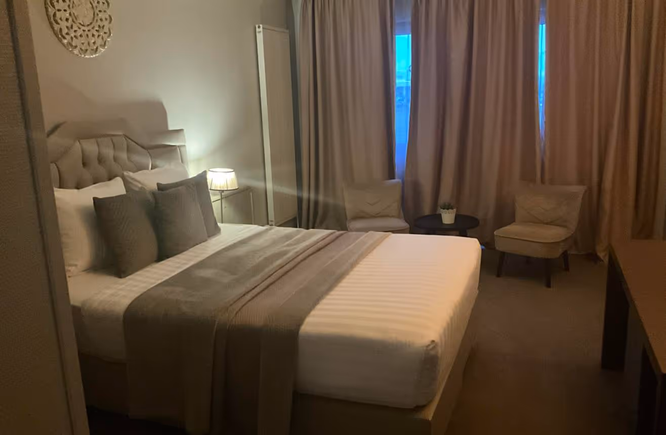 Hôtel à vendre 20 ch. | Proximité aéroport | Clientèle business