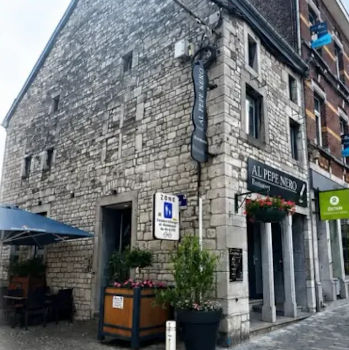 Restaurant italien "Al Pepe Nero" | Cuisine pro équipée | Affaire clé en main