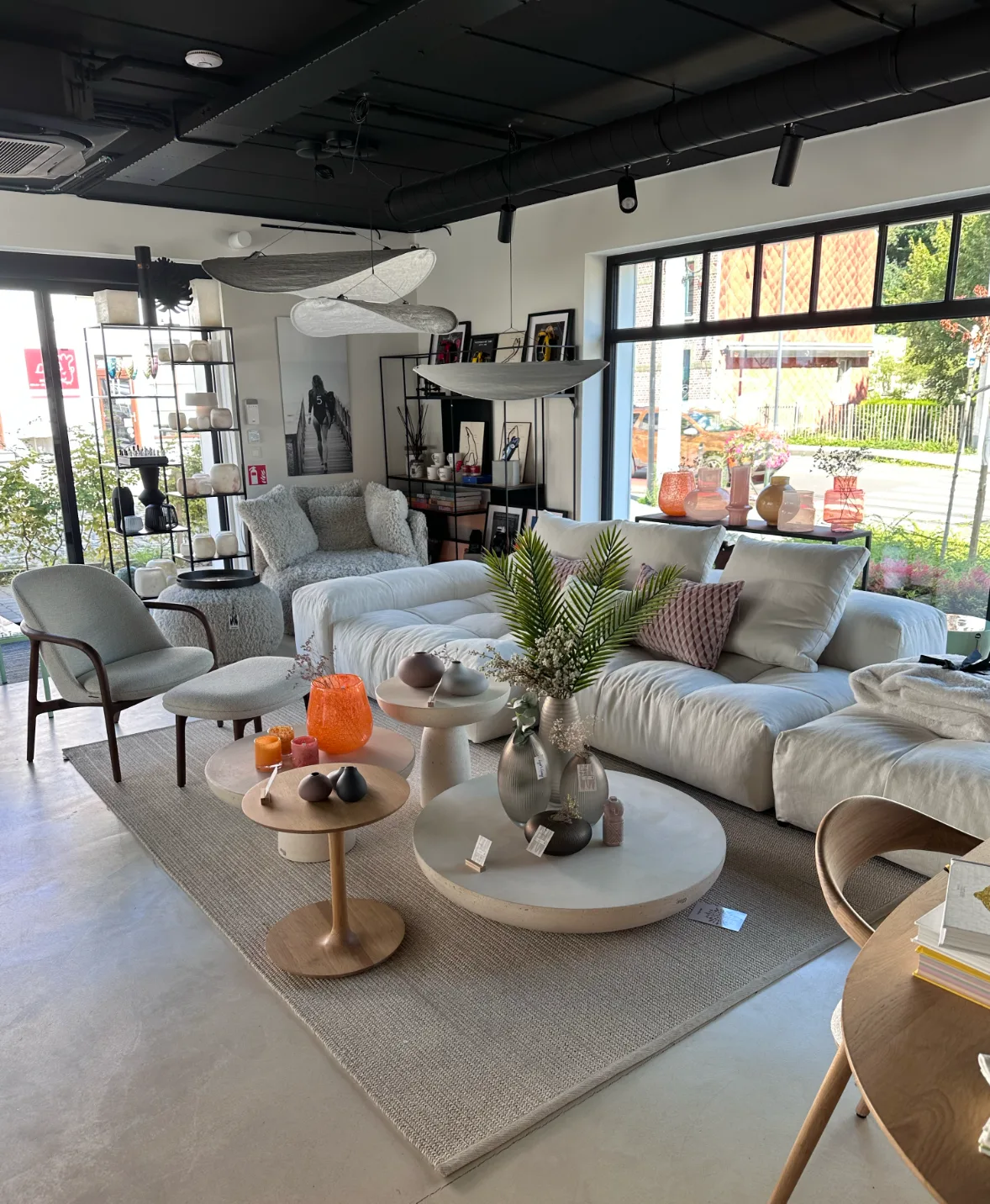 Magasin de mobilier et décoration + projets chez des particuliers