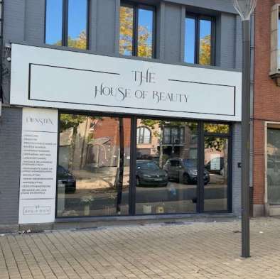 Salon de beauté premium entièrement aménagé | 150 m2 + terrasse