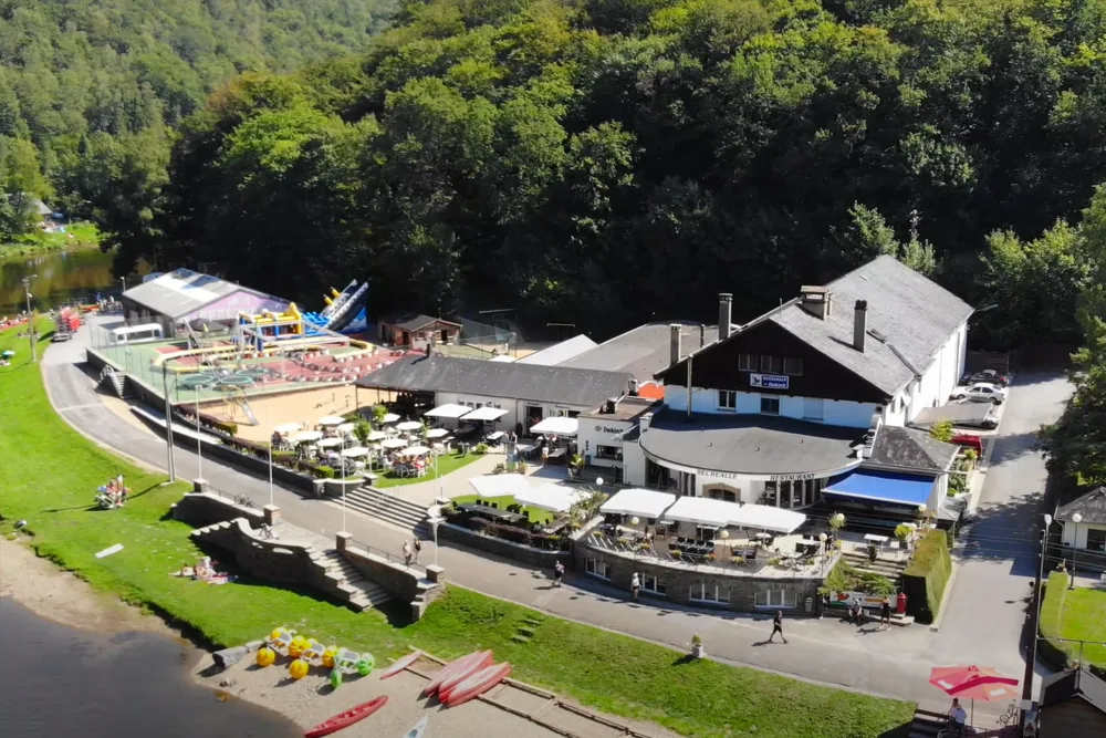 Centre de loisir en bordure de Semois en Ardenne Belge | Domaine de 2,5 hectares