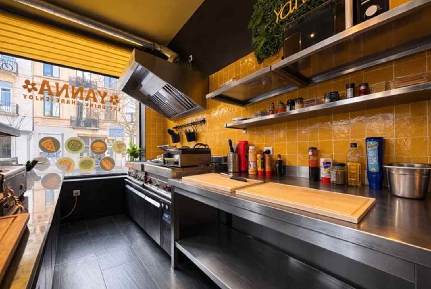 Local horeca | Cuisine professionnelle | Quartier ULB